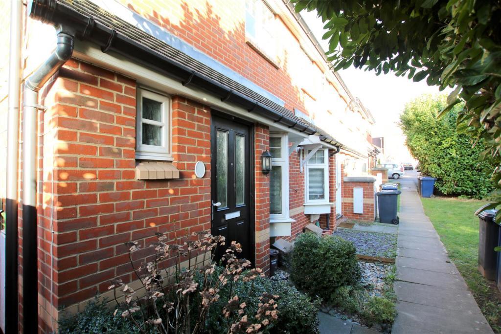 Iris Walk, Edgware